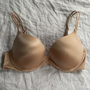 Victoria Secret Very Sexy Nude Push Up Bra